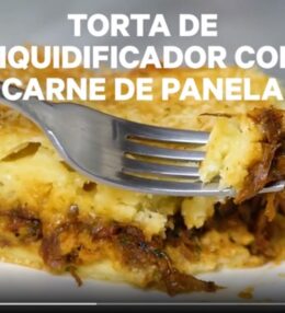 Torta de Liquidificador com Carne de Panela